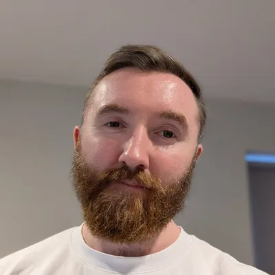 Reference photo: selfie in a white T-shirt